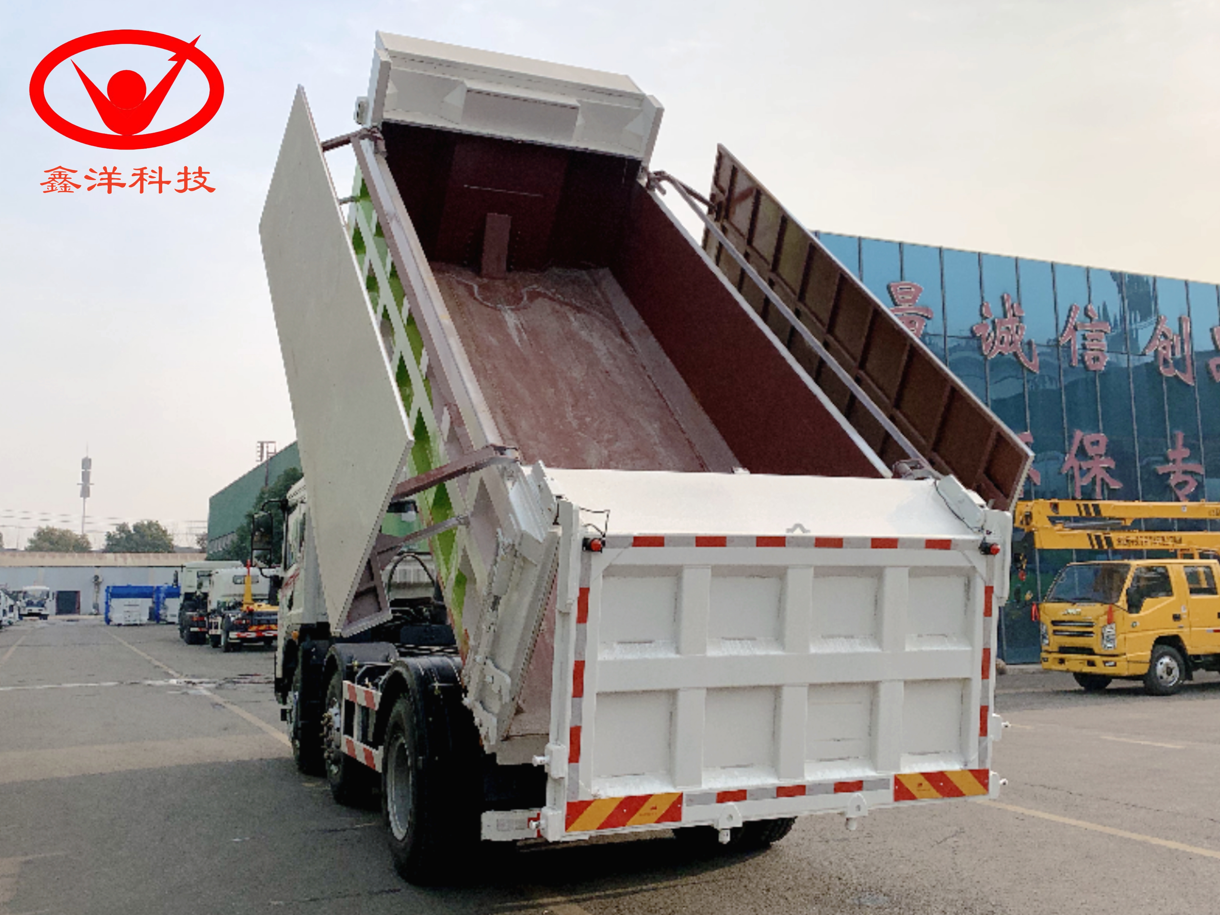 XZL5253ZLJ6自卸式垃圾車